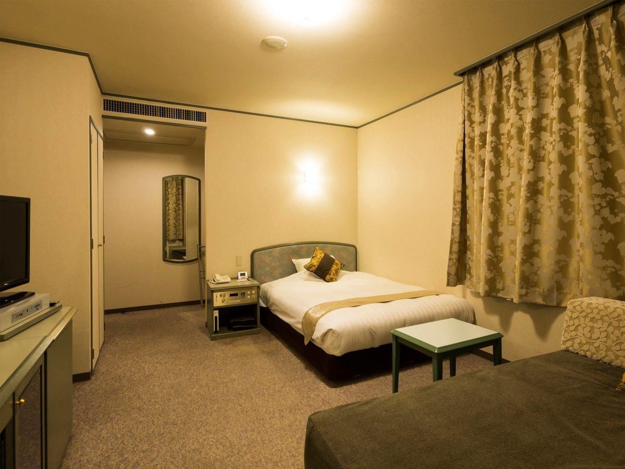 Hotel Areaone Hiroshima Wing Higashihiroshima Exterior foto