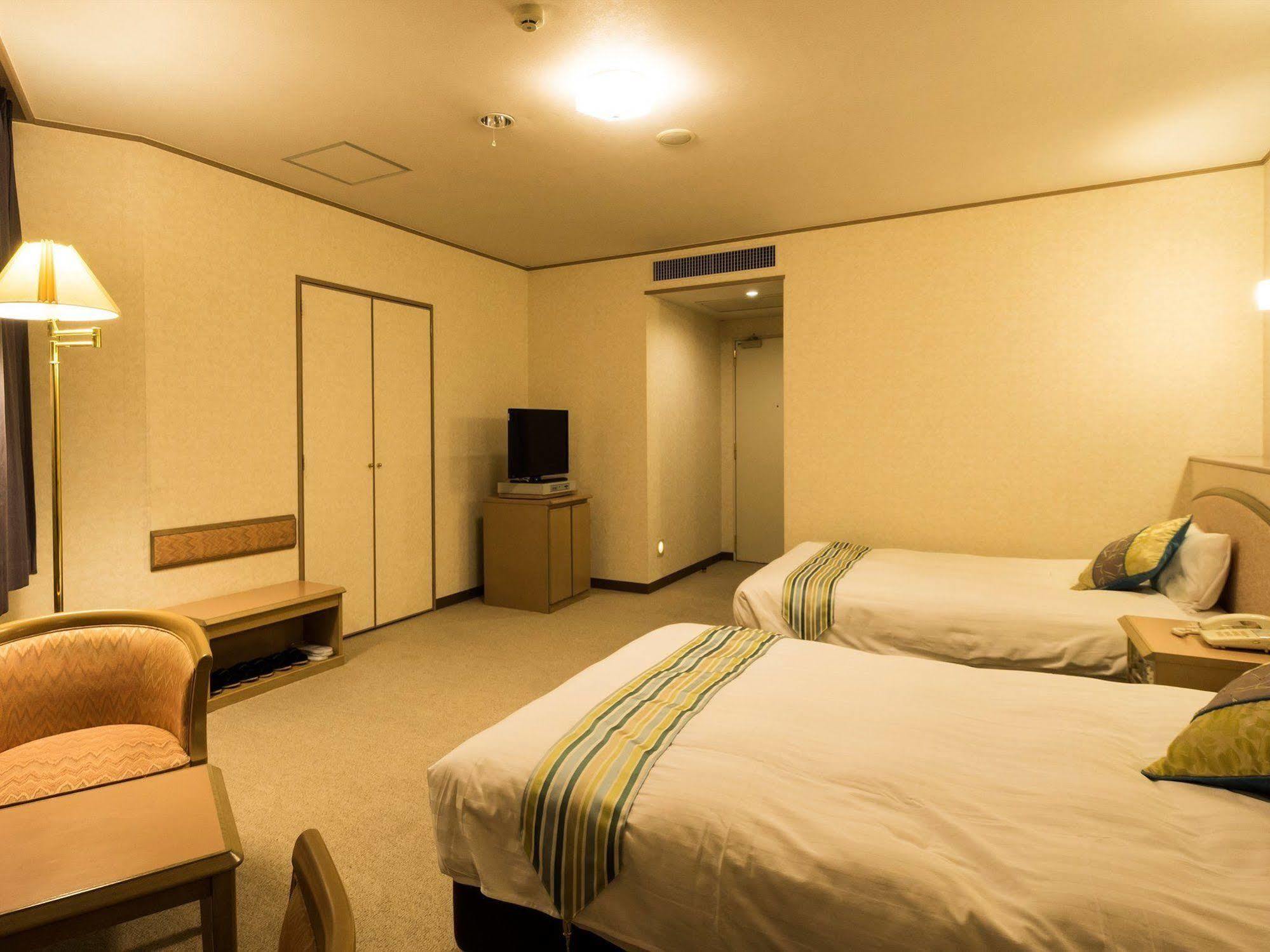 Hotel Areaone Hiroshima Wing Higashihiroshima Exterior foto